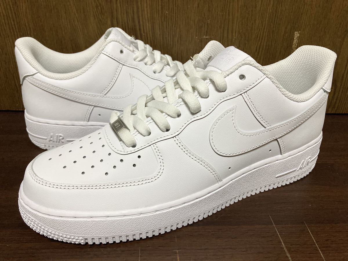 22年製 NIKE AIR FORCE 1 LO '07 ナイキ エアフォース ローカット AF1【CW2288-111】WHITE LEATHER ホワイト レザー 白 US9.5_画像1