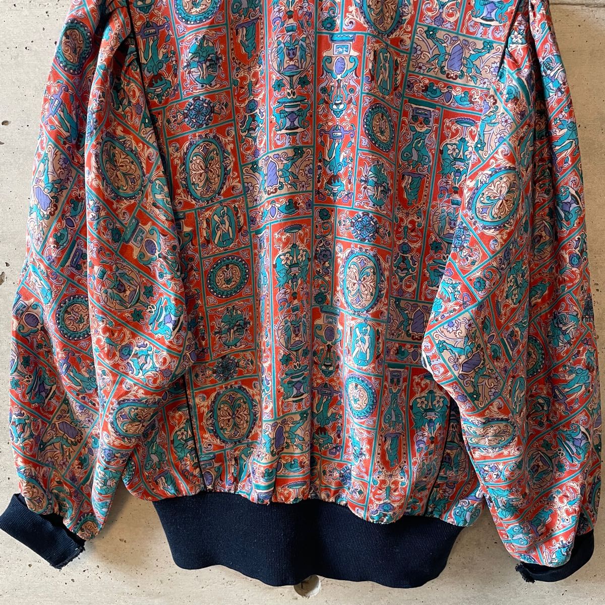 アートデザインシャツ 総柄シャツ 古着 レトロ 柄シャツ レディース