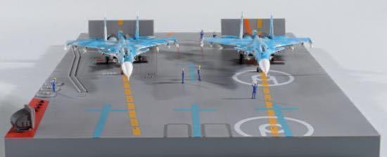 エスワンフォー製 Su-33フランカー２機&空母アドミナル クズネッオフ ジオラマデッキベース1/144豪華セットの画像6