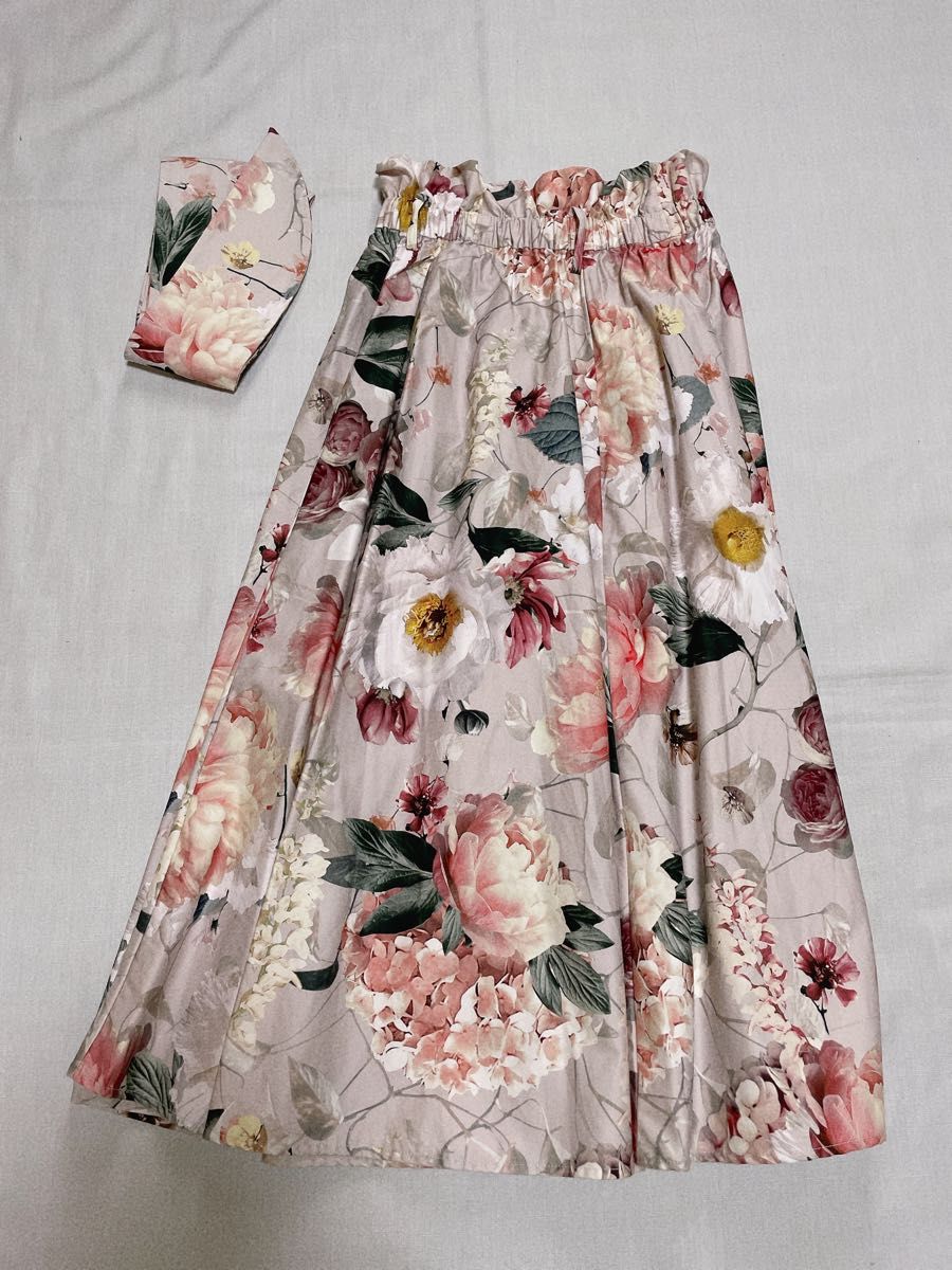 新品未使用タグ付き H&M 花柄フレアスカート|Yahoo!フリマ(旧 新品未使用タグ付き H&M 花柄フレアスカート|Yahoo!フリマ(旧