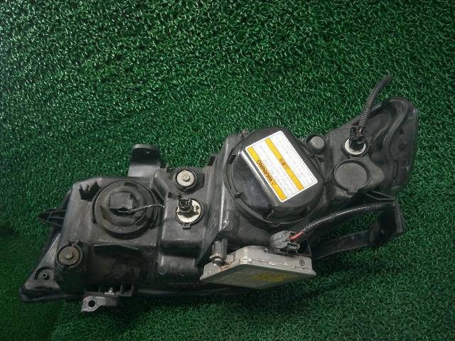 アコード DBA-CL7 右ヘッドランプASSY 20EL K20A NH658P 33101-SEA-J01_画像2