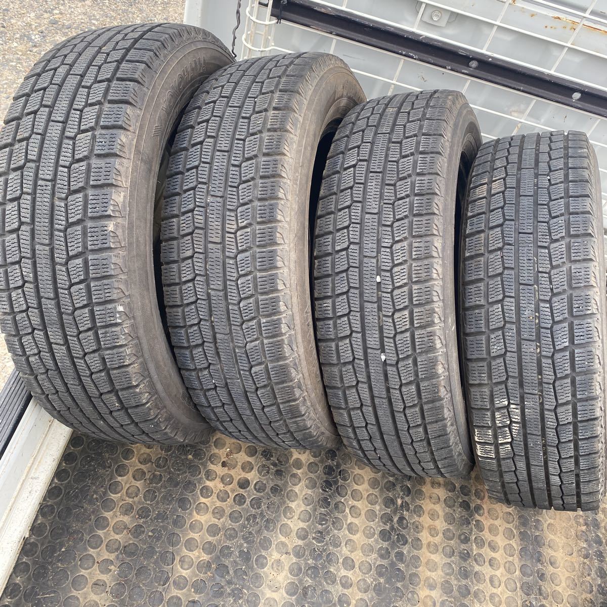 スタッドレス ヨコハマ　アイスガード　IG20 185/65R15 05年製　4本セット_画像1