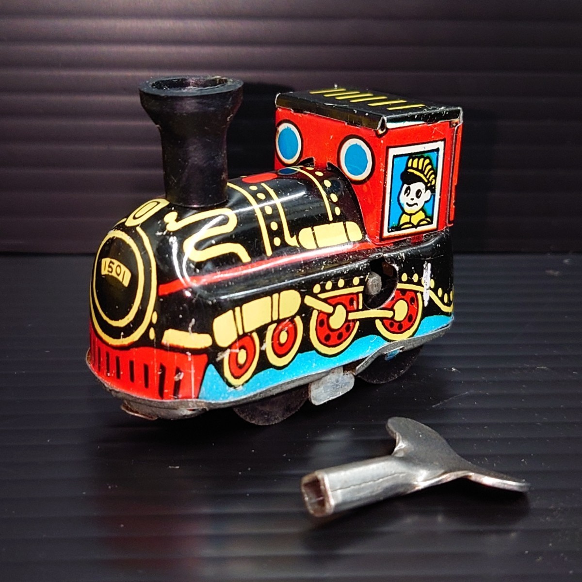 昔のゼンマイ仕掛けのブリキのおもちゃ LUNA'S MICKEY EXPRESS 昔のゼンマイ仕掛けのブリキのおもちゃ LUNA'S MICKEY EXPRESS