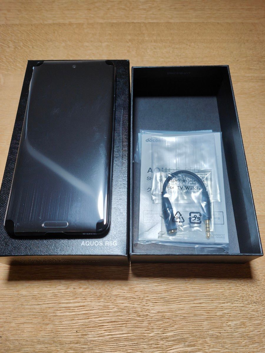 新品未使用 AQUOS R5G SH-51A docomo simロック解除 simフリー②