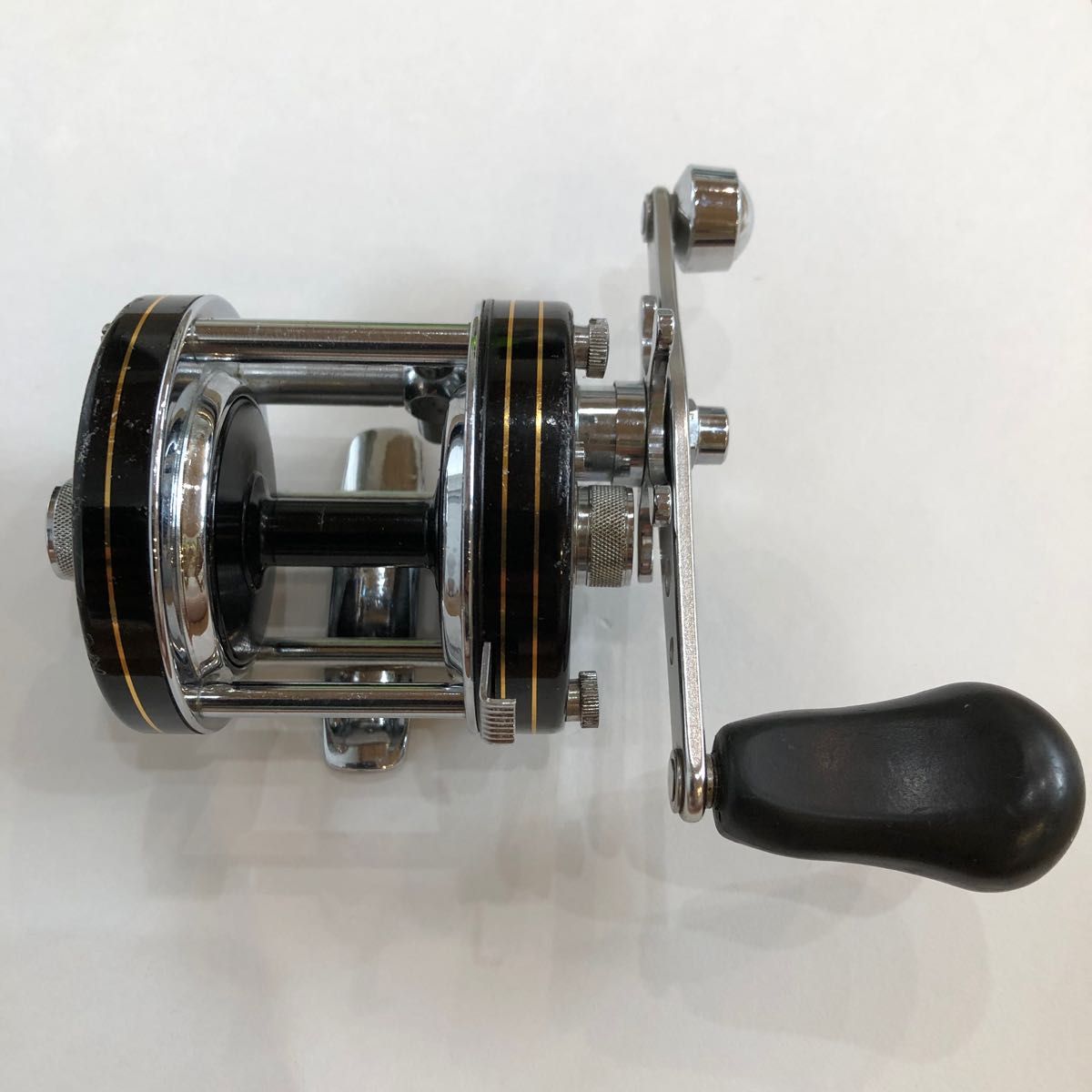 日本激安販壳サイト DAIWA ミリオネアV ブラック ヴィンテージ リール