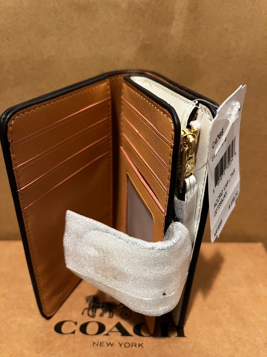 コーチ 二つ折り財布 COACH チョーク C4768 ウォレット|PayPayフリマ