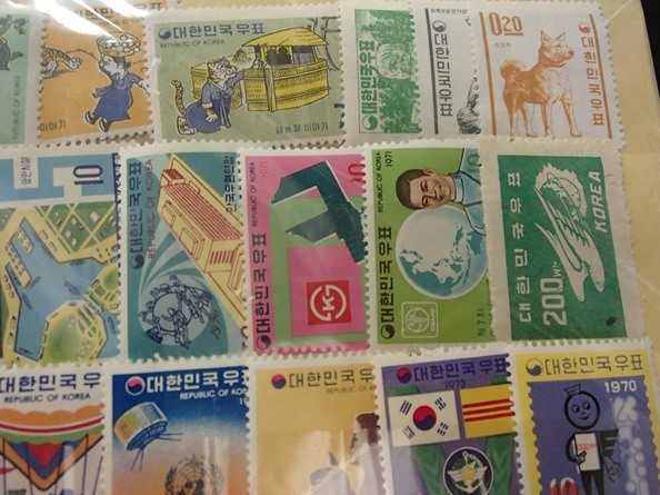 ●●韓国切手★スーベニール切手ミントセット★台紙入り未使用50枚★_画像2