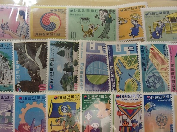 ●●韓国切手★スーベニール切手ミントセット★台紙入り未使用50枚★_画像3