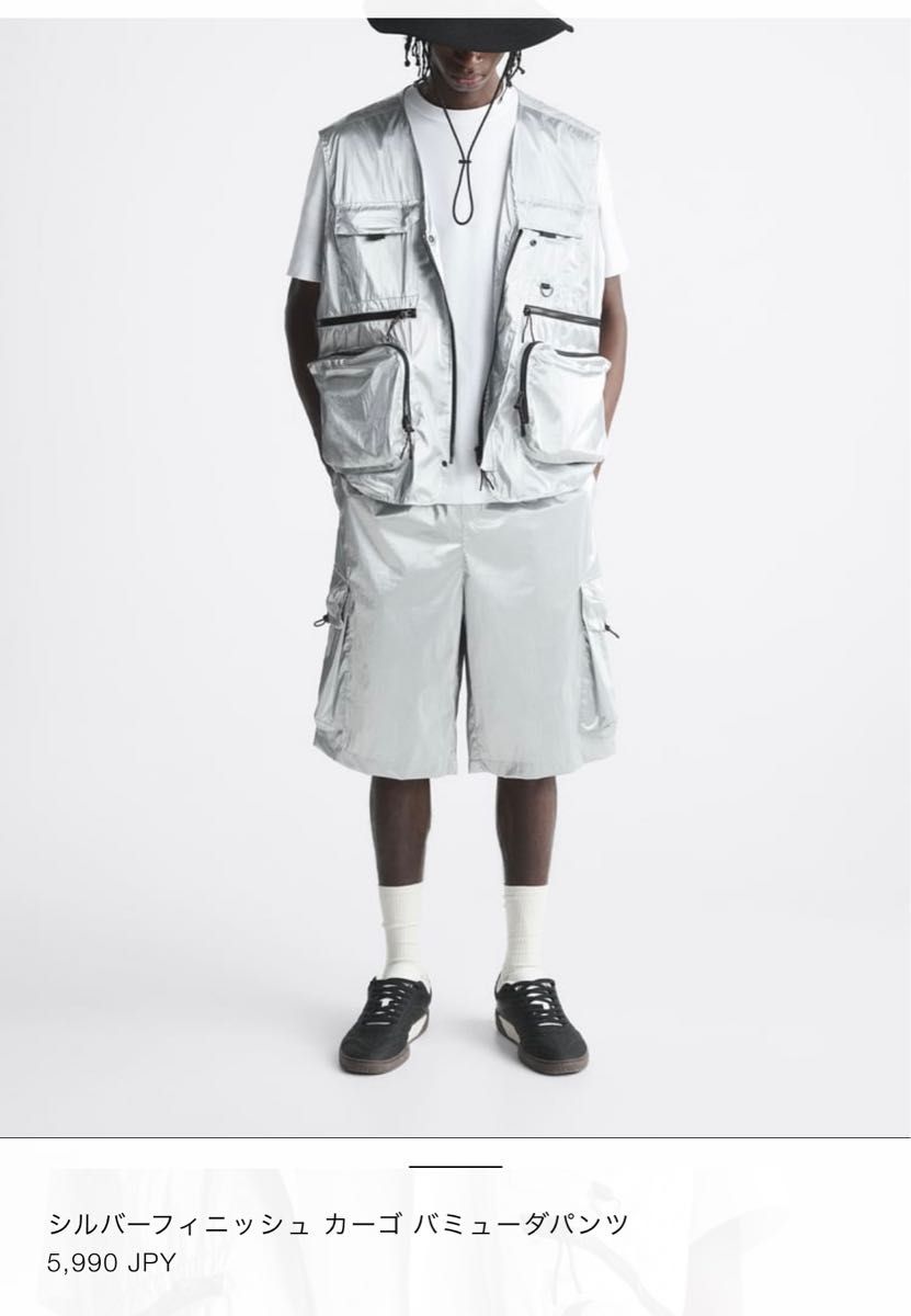 ZARA シルバーフィニッシュ カーゴ バミューダパンツ サイズS-M ZARA シルバーフィニッシュ カーゴ バミューダパンツ サイズS-M