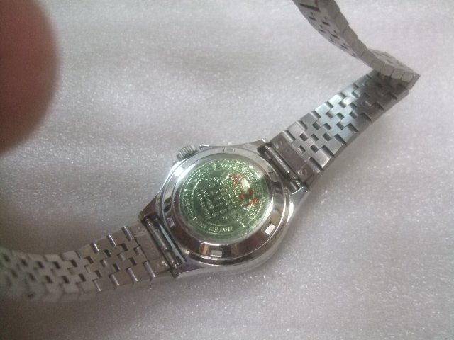 デッドストック未使用70sレアモデルシチズン100mダイバークオーツ腕時計　X601_画像4