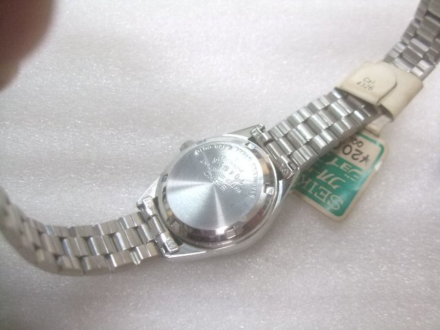 新品高級セイコークオーツジョイフル腕時計定価20000円　X661_画像4