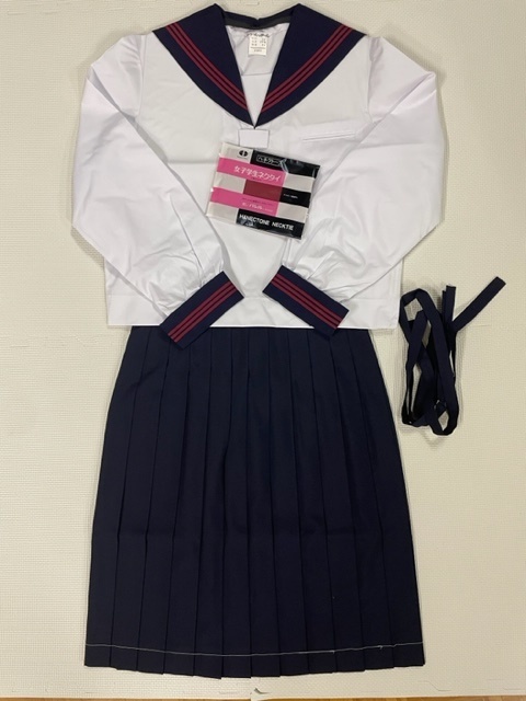 【送料無料】女子学生服　上下セット　セーラー服　赤線　夏服　中間服　サマースカート　クルマヒダ　新品　スクールパール　グリーンＭ_画像2