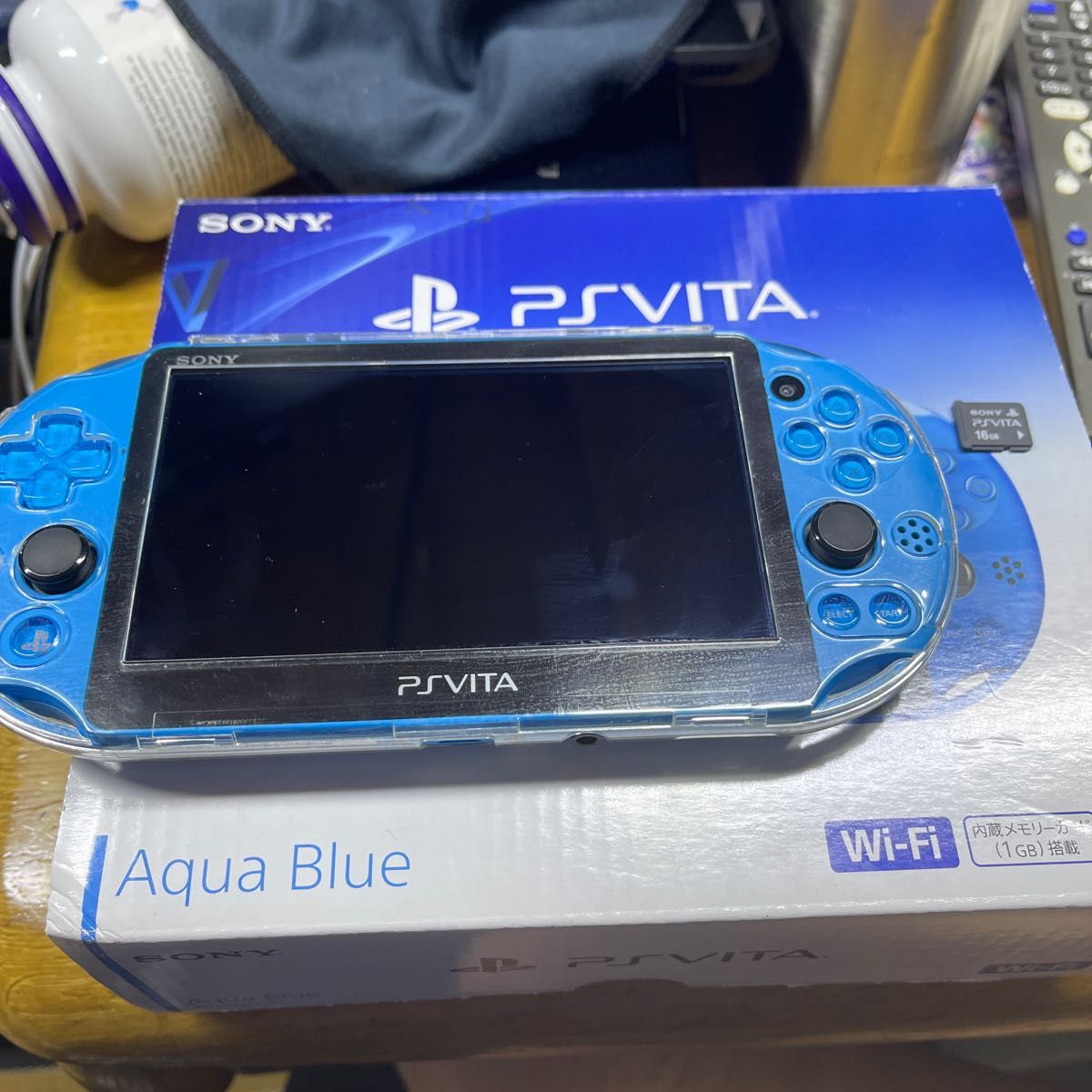 美品】PS Vita PCH-2000 アクア・ブルー 16GB-