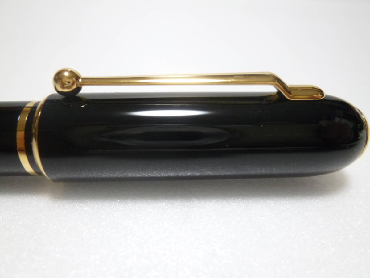 ダンヒル dunhill サイドカー ボールペン NUA2233 極美品!! の ダンヒル dunhill サイドカー ボールペン NUA2233 極美品!! の