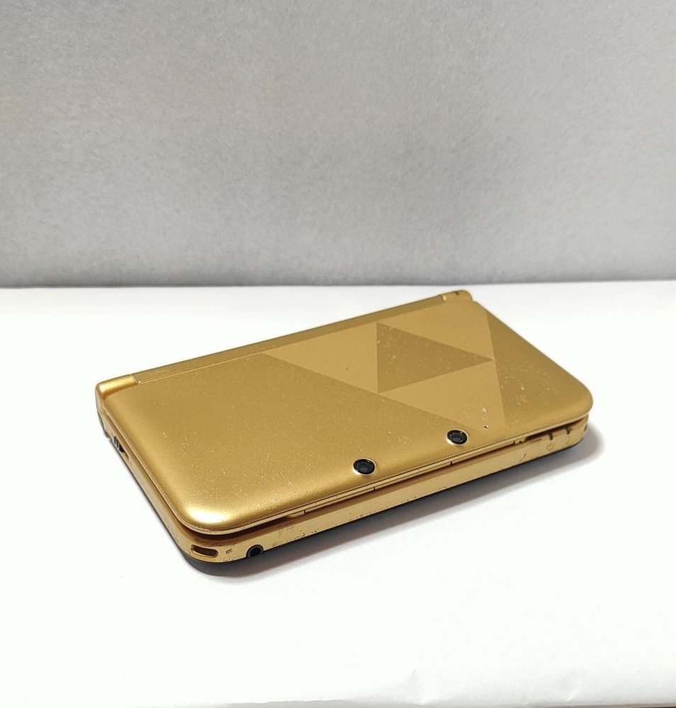  used Nintendo 3DS LL Zelda. legend god .. Try force 2 pack [ Manufacturers production end ]