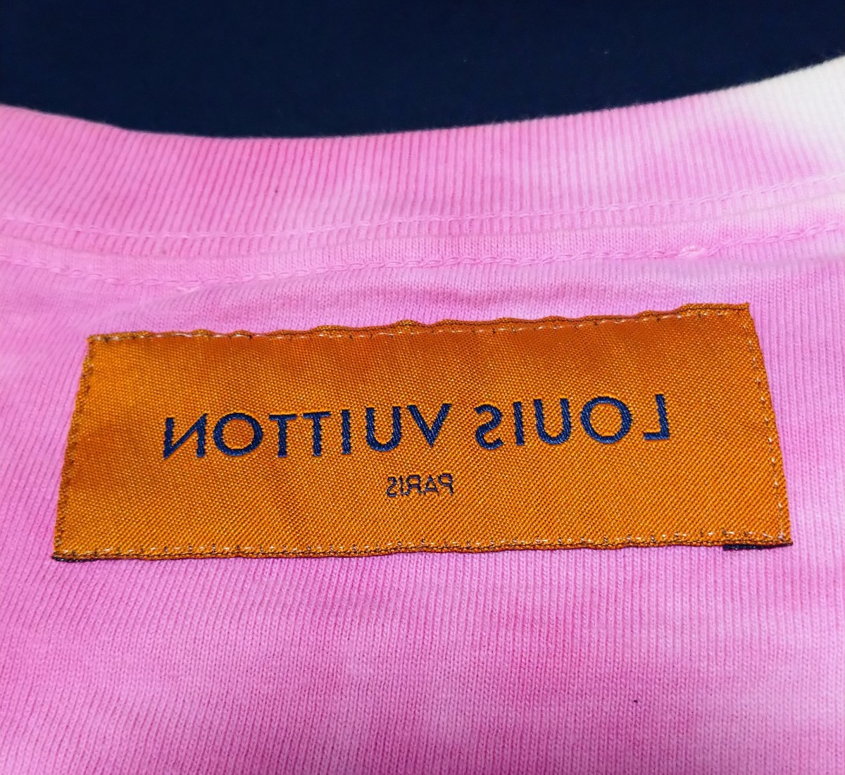 ルイヴィトン 半袖カットソー ピンク系タイダイ ロゴ金属付き M_画像3