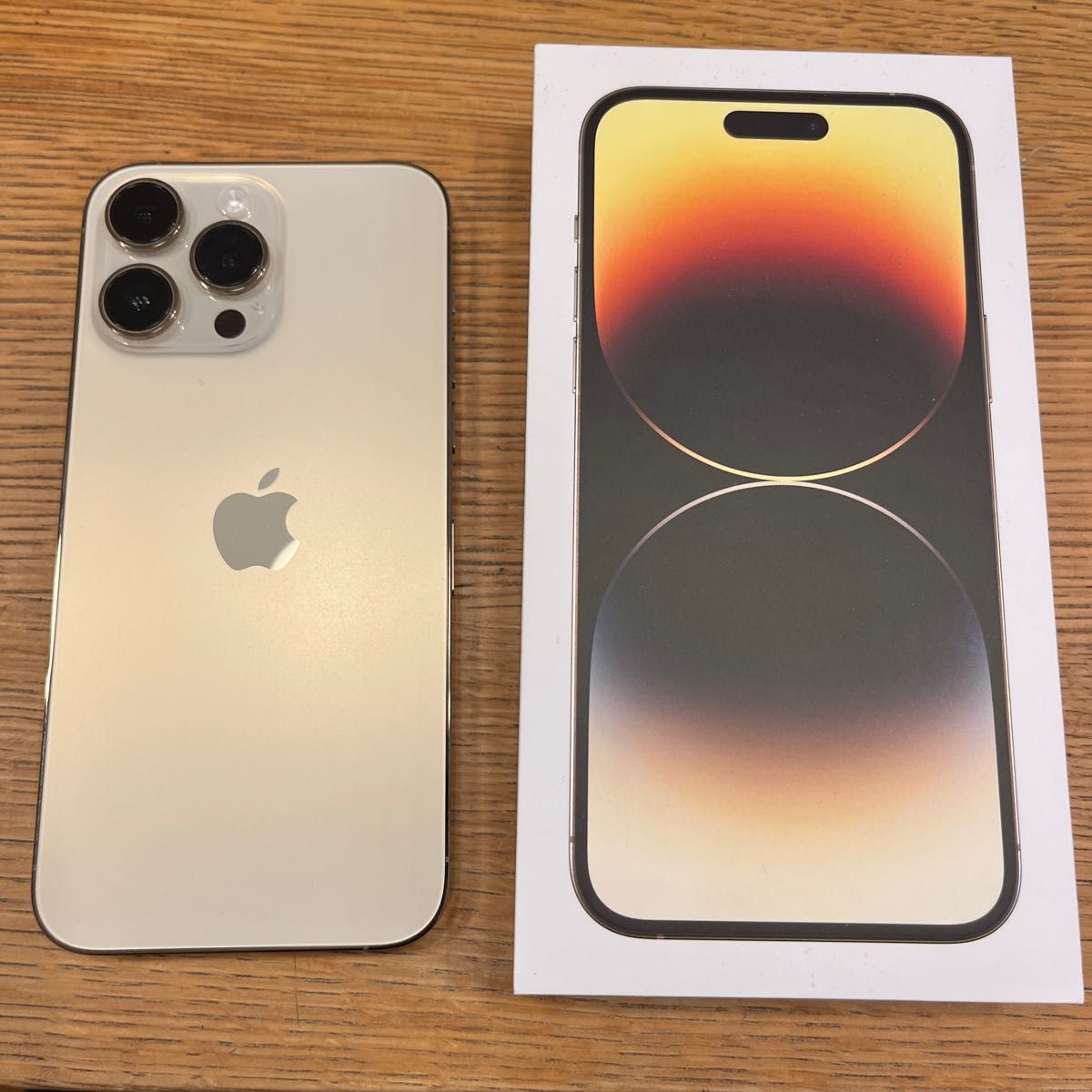 美品 iPhone 14 Pro Max 128GB ゴールド SIMフリー バッテリー93 美品 iPhone 14 Pro Max 128GB ゴールド SIMフリー バッテリー93