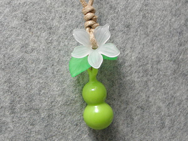 aozora* handmade glass tonbodama * leopard tongue ( yellow green )*1269