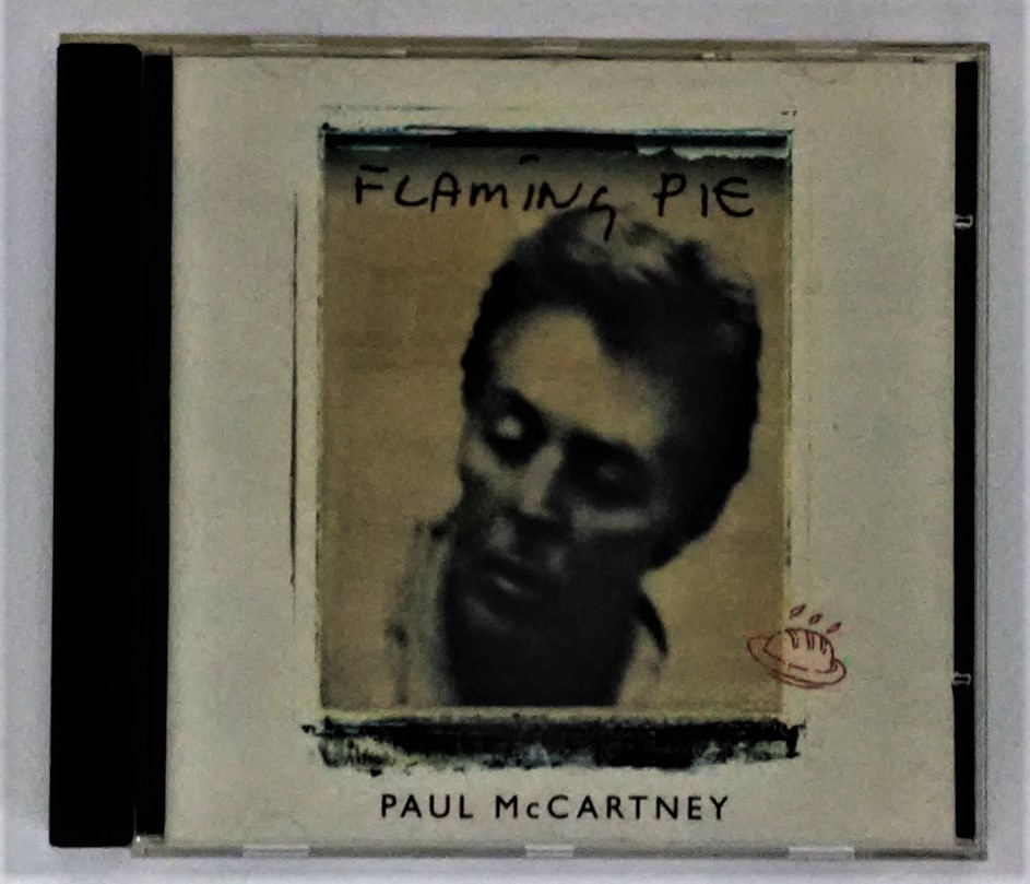 万1 08565 PAUL McCARTNEY / FLAMING PIE [輸入盤CD] ※ケース蓋に破損あり _画像2