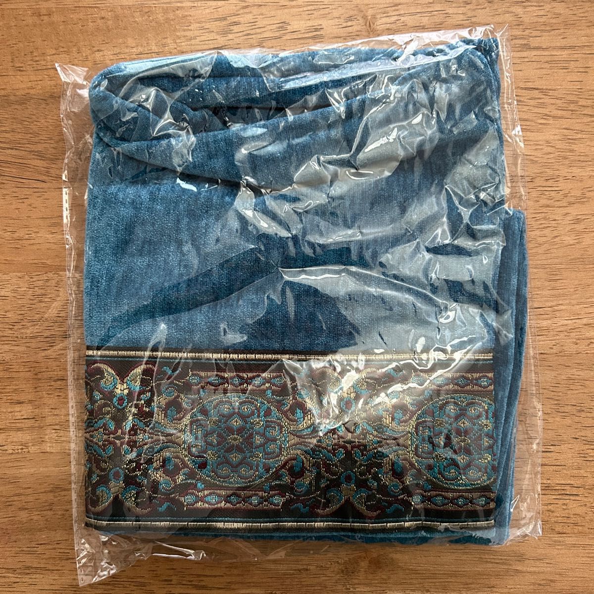 ベルベットクッションカバー 45x45 高級感ビロードエスニック 刺繍 青