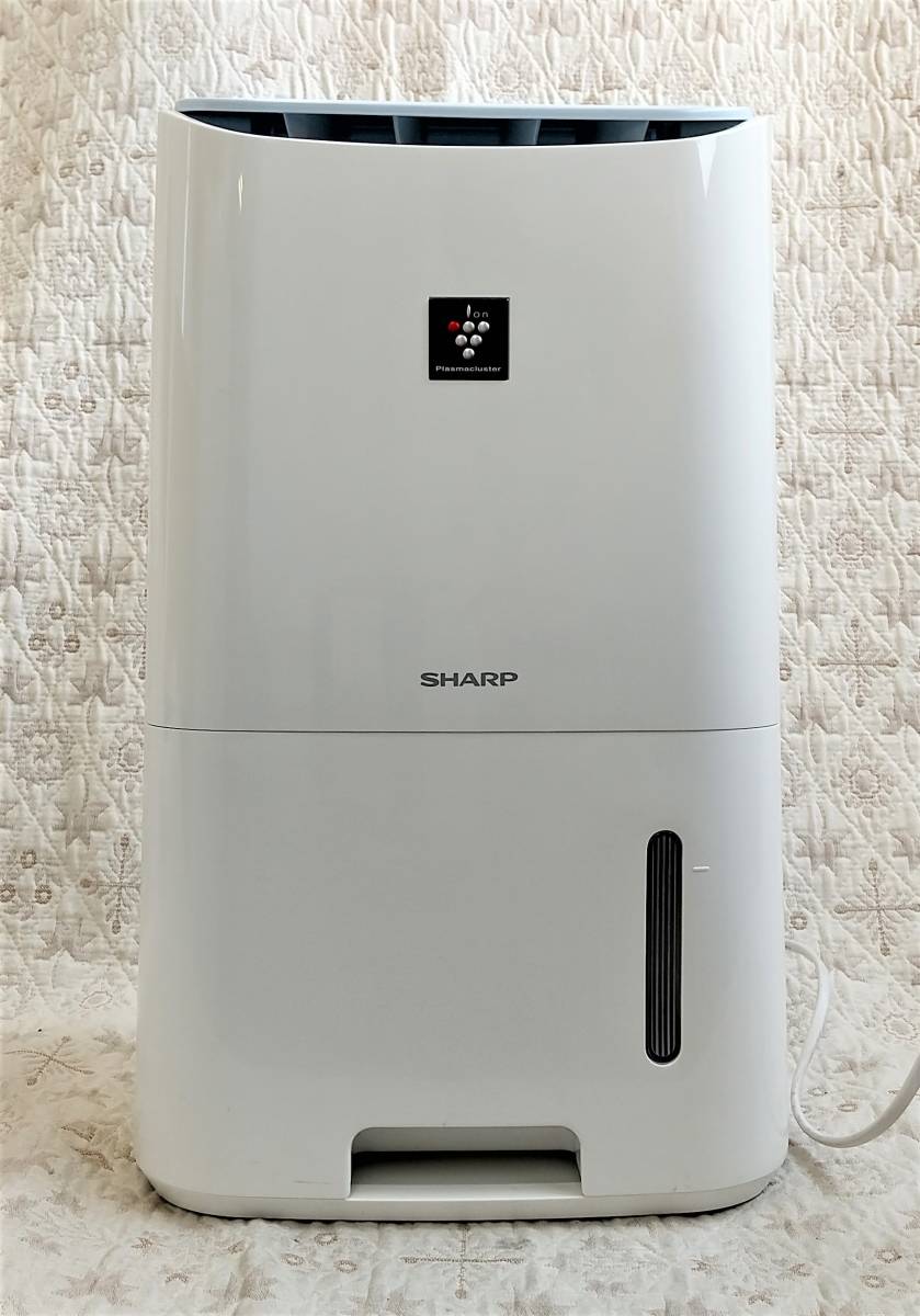 堅実な究極の 美品 SHARP 除湿機 CV-G71-W 2017年製 除湿機