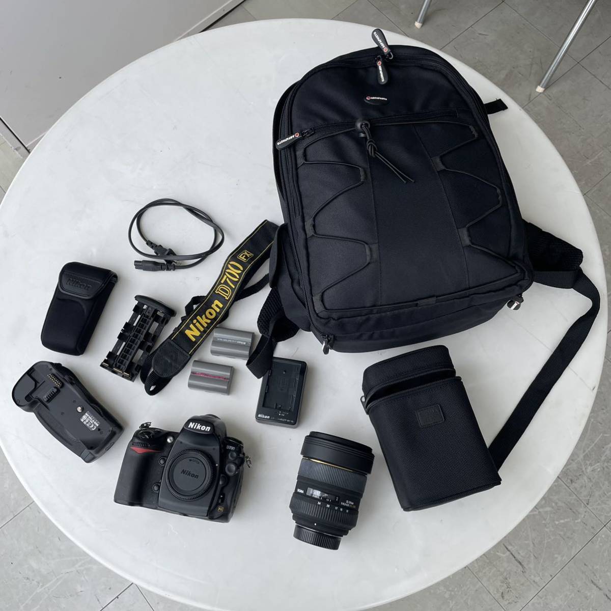 Nikon ニコン D700 カメラ ボディ SIGMA EX 12-24 LENS レンズ バッテリーパック バッテリー2個 バッグ など セット 値下げ