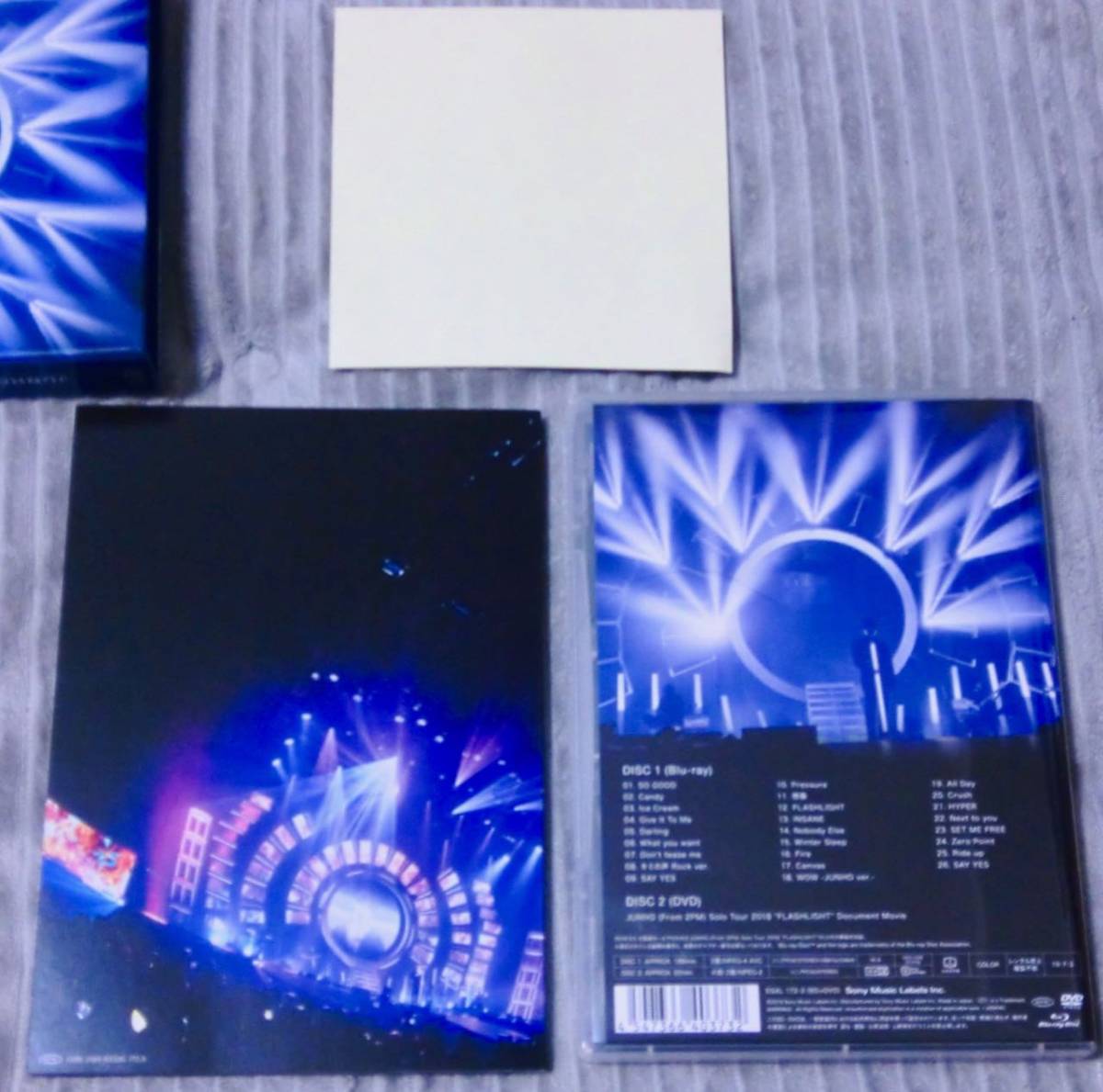 ◆【Blu-ray+DVD】 JUNHO (From 2PM) Solo Tour 2018 ''FLASHLIGHT'' 完全生産限定盤 ジュノ/ブルーレイ_画像6