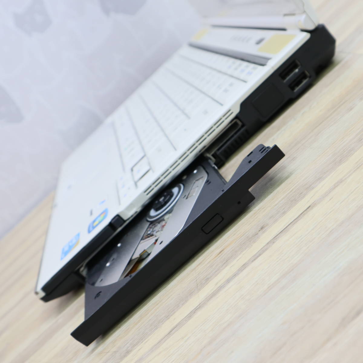 生まれのブランドで生まれのブランドでSSD512GB☆FMV LIFEBOOK A533A