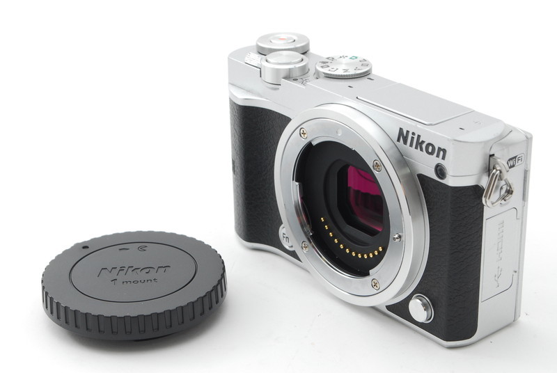 ■ 美品 ■ ニコン Nikon 1 J5 Body シルバー 元箱・付属品 #64038_画像3
