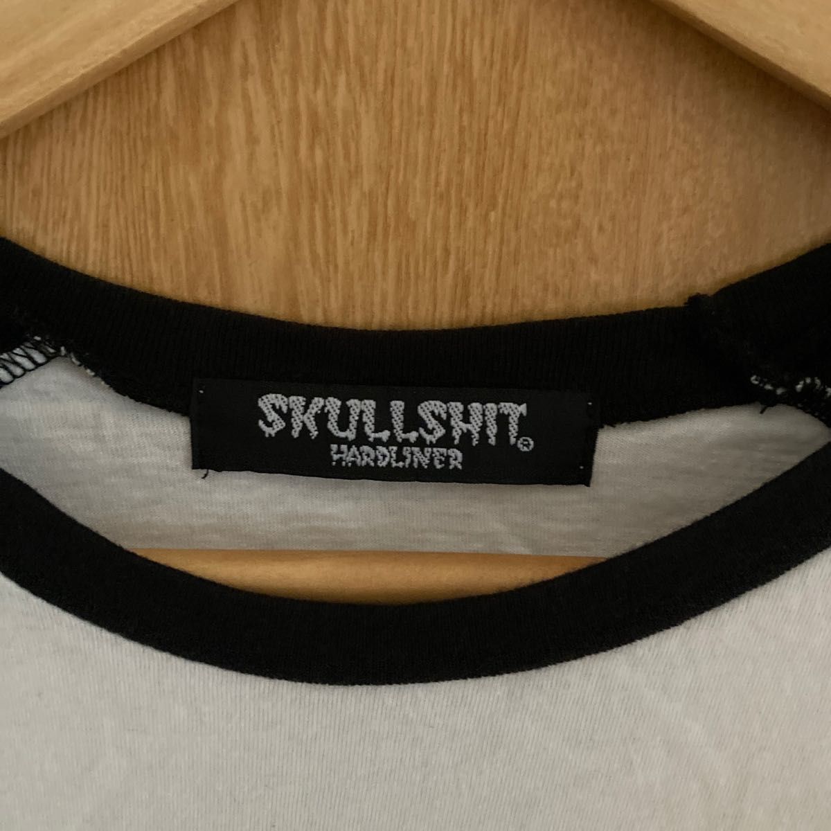 スカルシット×ハイエイタス　SKULL SHIT theHIATUS ラグラン　Tシャツ　白×黒　ユニセックスXSサイズ