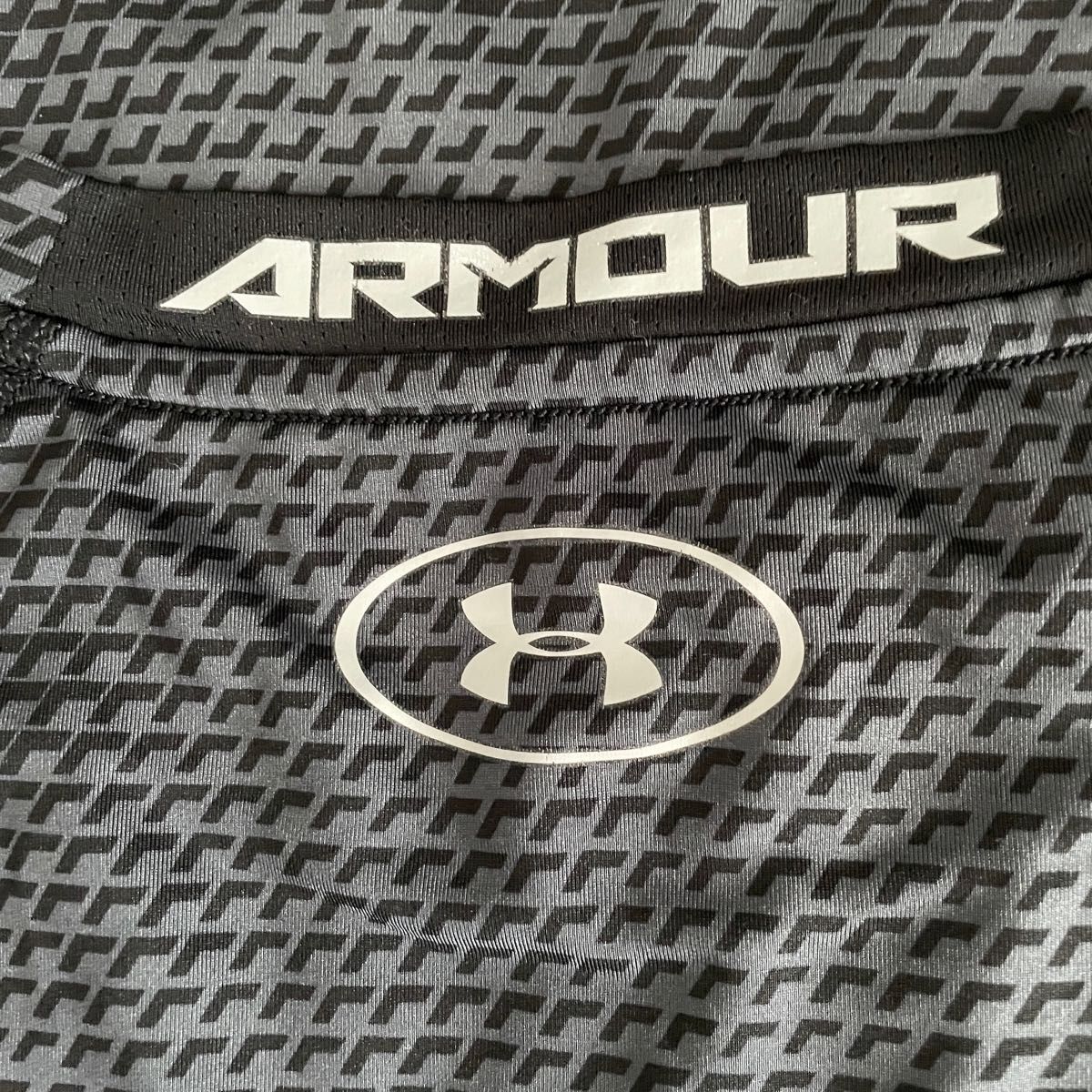 アンダーアーマー UNDER ARMOUR 半袖シャツ 半袖Tシャツ