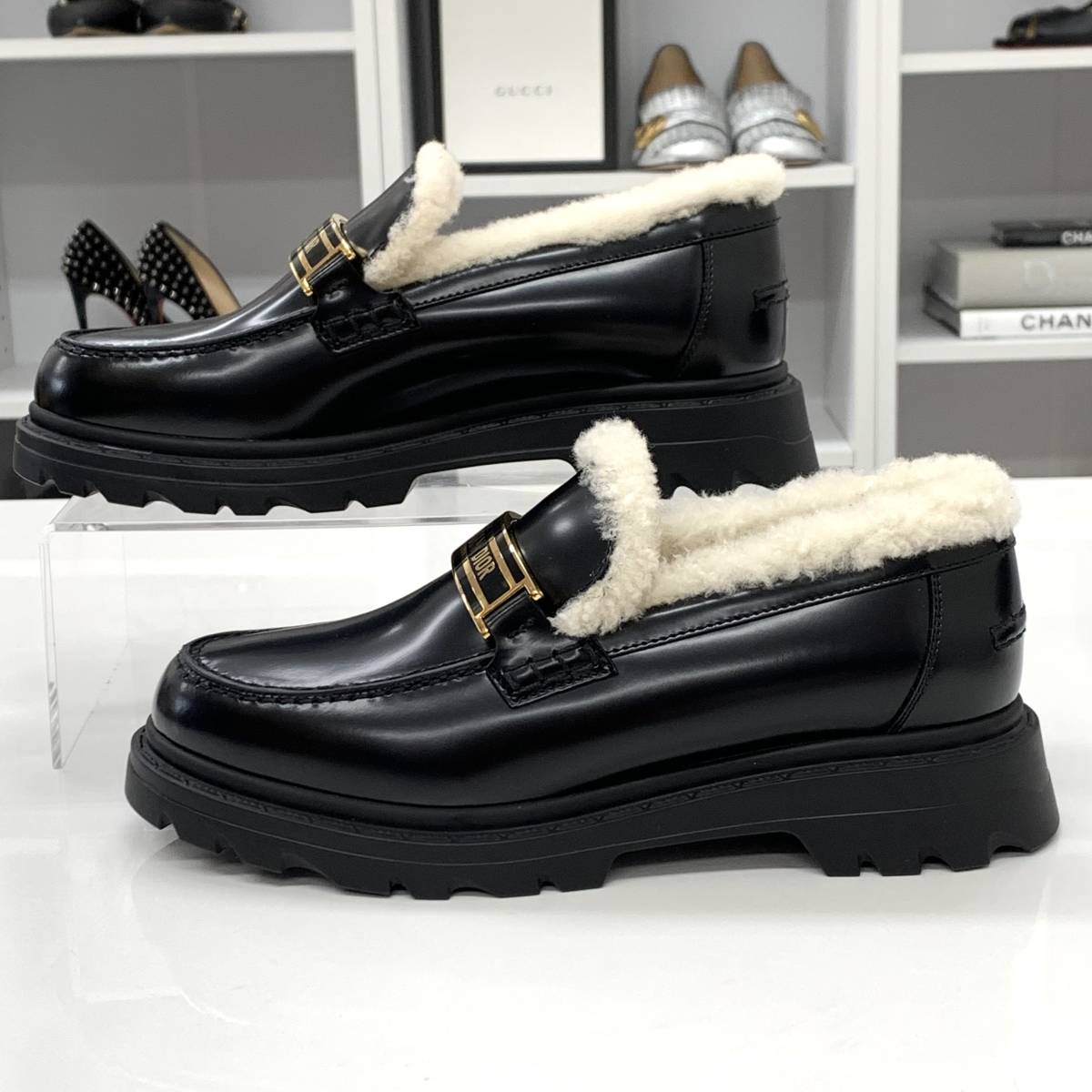 6922 未使用 クリスチャンディオール DIOR CODE レザー ボア ロゴ