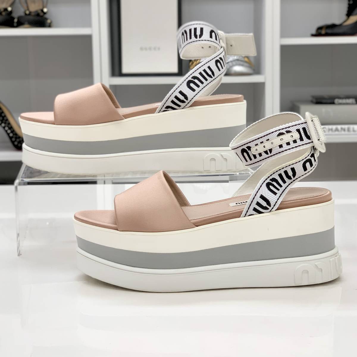 5594 MiuMiu satin Logo strap thickness bottom sandals pink 