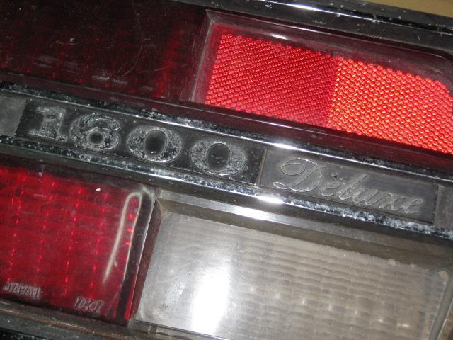 ★旧車★　トヨタコロナ　RT80系前期用　左テールランプユニット　中古　IKI20-8L　売り切り_画像3