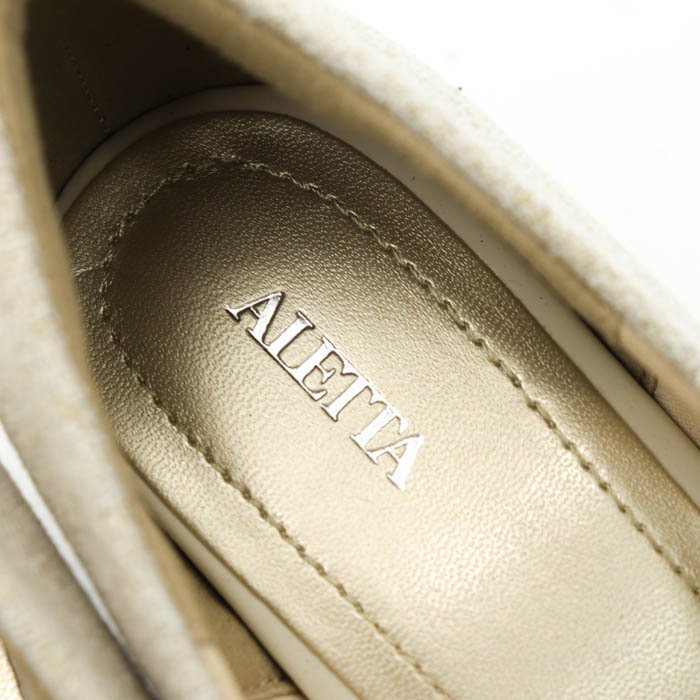アレッタ プレーンパンプス 未使用 アーモンドトゥ ミドルヒール シンプル シューズ 靴 レディース 25cmサイズ ベージュ ALETTA_画像3