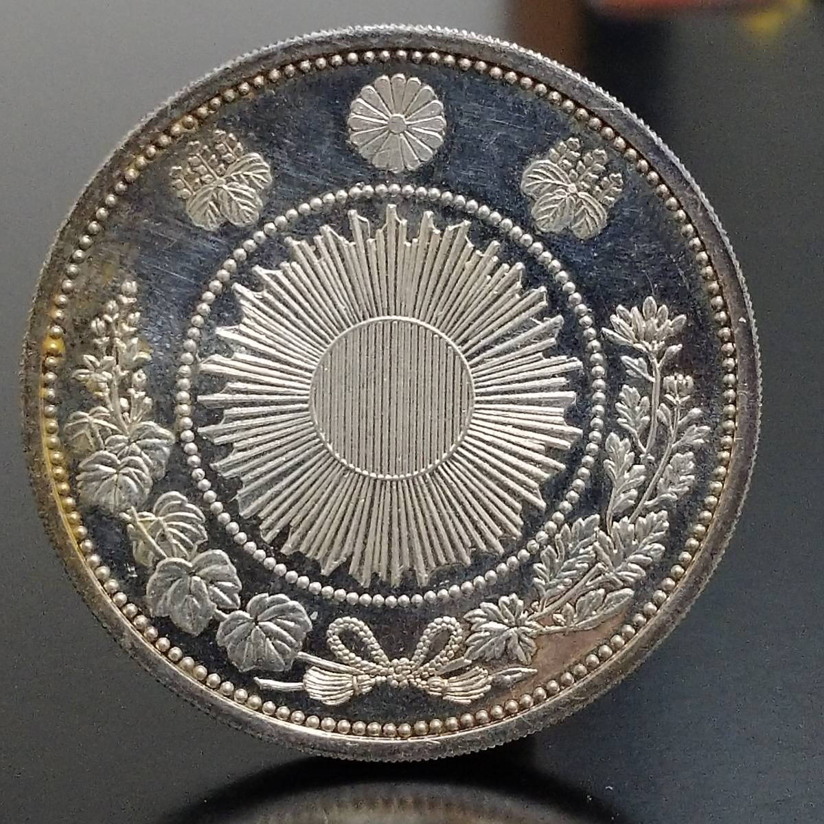 ☆旧1円銀貨 明治3年 純銀メダル☆ | comfaca.com