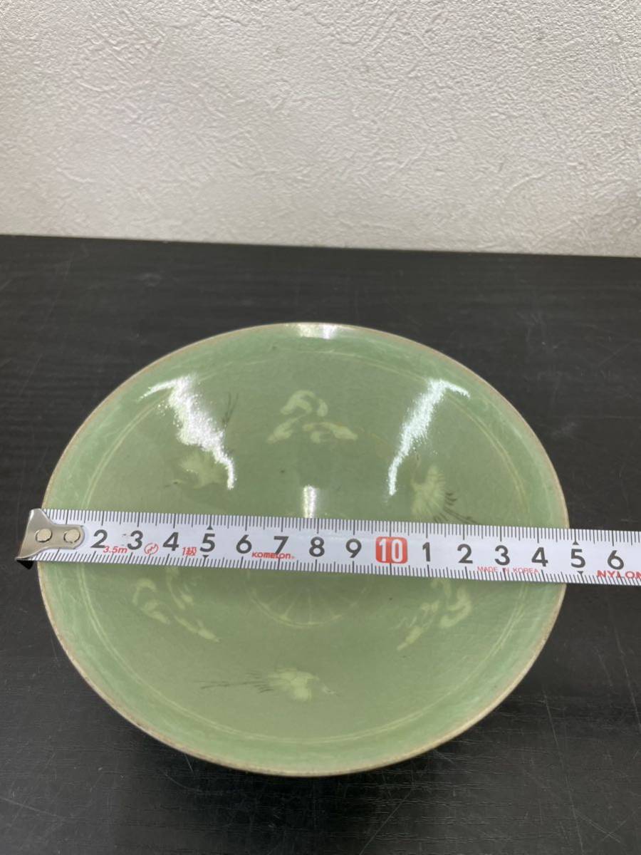 a☆ 韓国人間文化財 柳海剛 柳根瀅 作 高麗青磁 象嵌雲鶴文茶碗 茶碗