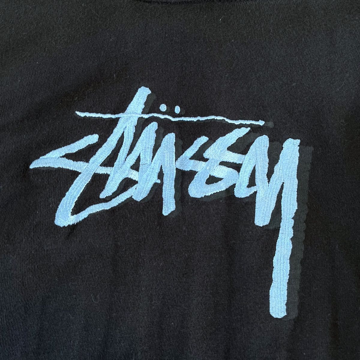 入手困難STUSSY ステューシー 刺ロゴパーカー 希少カラー 黒 プル