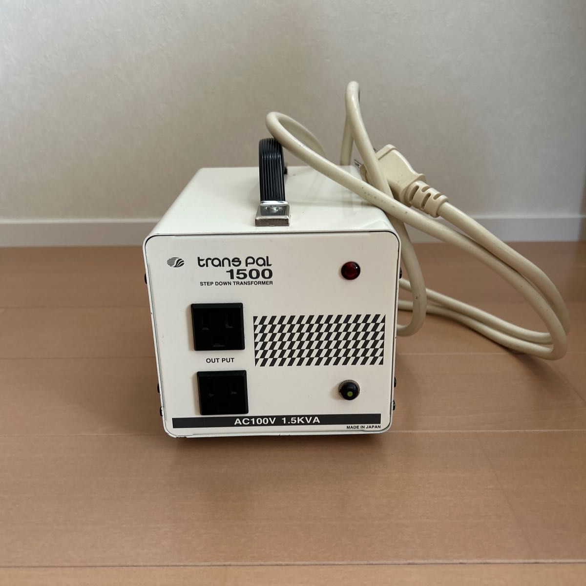 PAL-1500AP スワロー電機株式会社 変圧器|Yahoo!フリマ(旧PayPayフリマ)