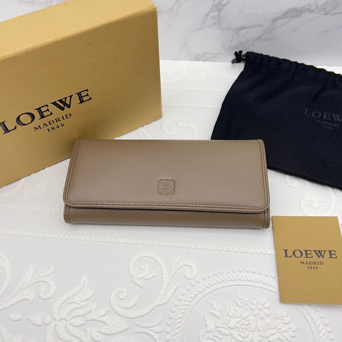 LOEWE ロエベ アマソナ ウォレット レザー二つ折り長財布-