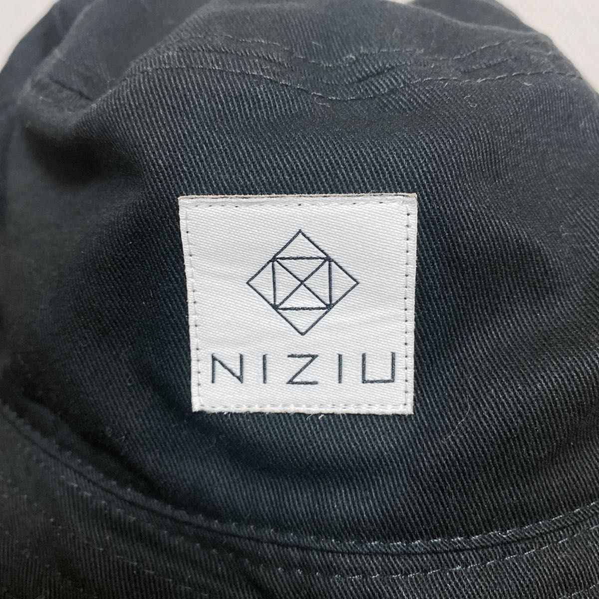 H&M NiziUコラボハット