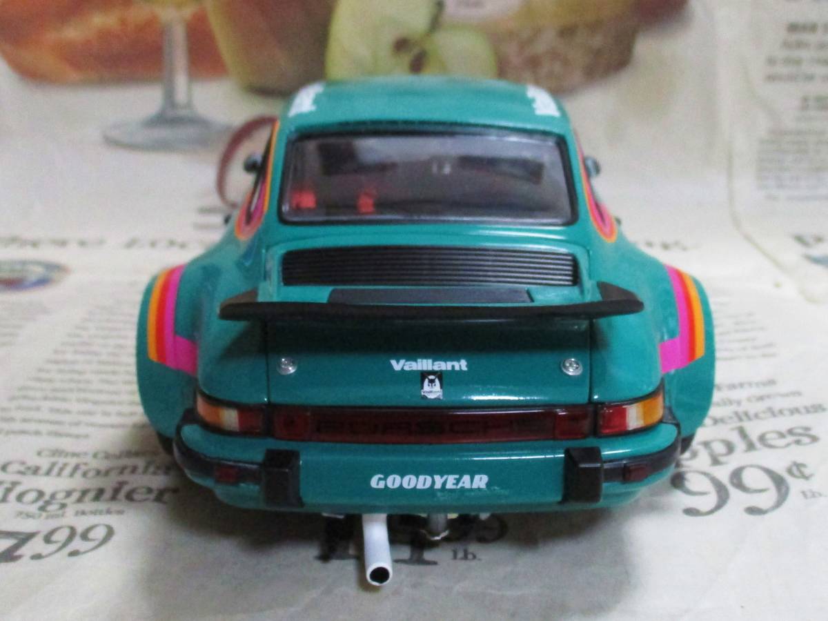 ★激レア絶版☆EXOTO*1/18*Porsche 934 RSR #9 Vaillant-Kremer 1976 Porsche Cupの画像4