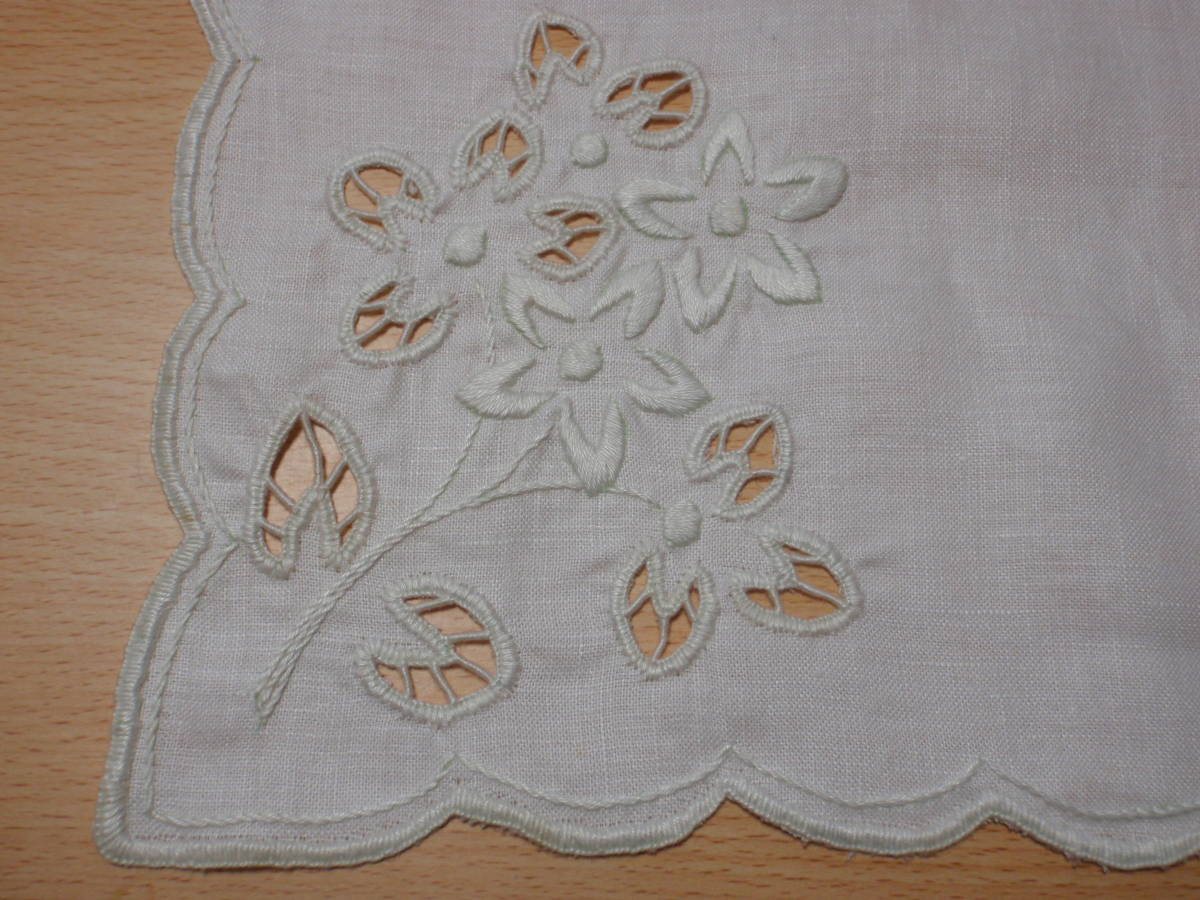  hand embroidery table mat vase . cut Work hand embroidery hand made 