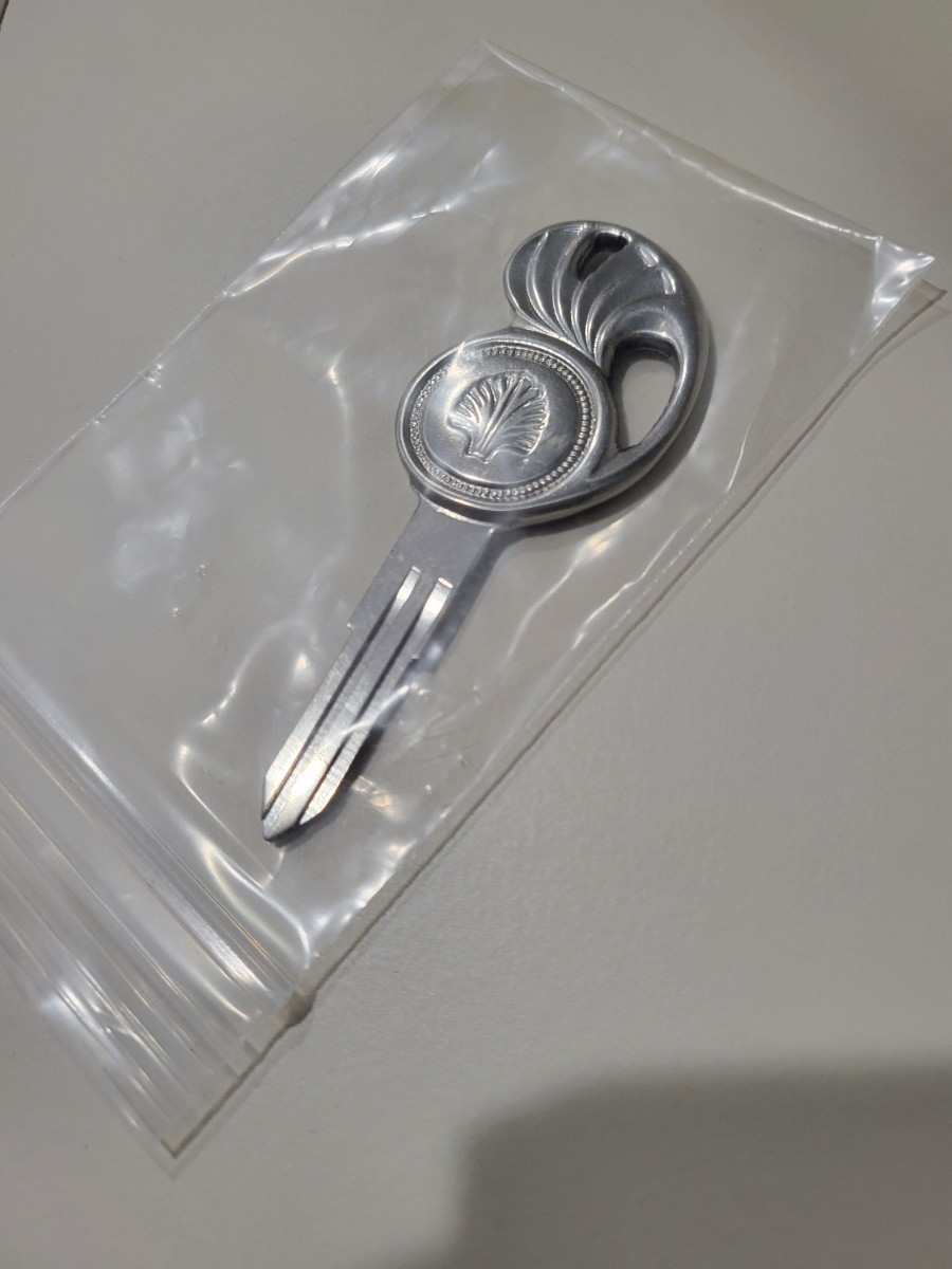 公式の店舗 日産 Y31 シーマ 純正キー rahathomedesign.com