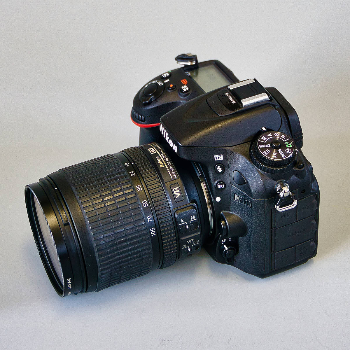 Nikon ニコン デジタル一眼レフカメラ D7100 18-105 VR レンズキット
