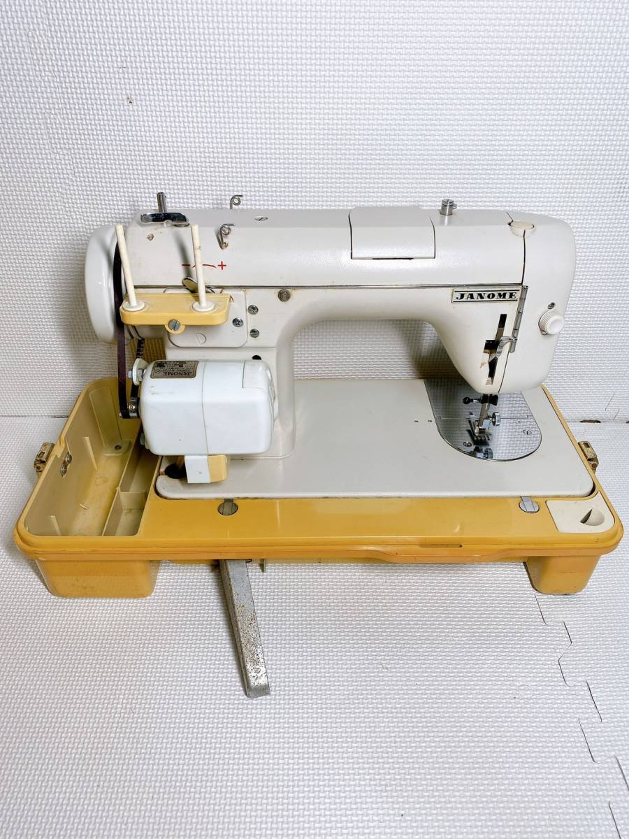 ◇JANOME ジャノメ モデル672 家庭用ミシン 昭和レトロ ケース付き 針
