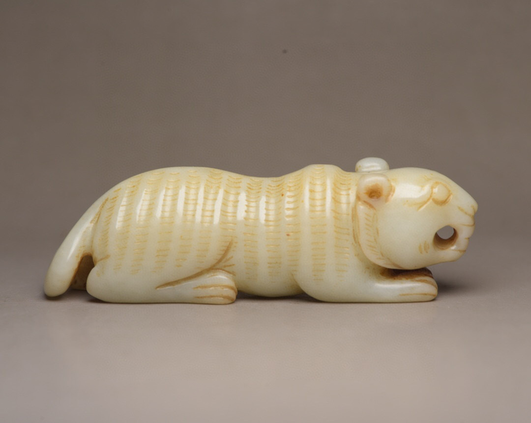 館蔵珍品 和田玉製 細密彫 旺財』根付 裝身具 貴重物品 収蔵品 中国古美術-