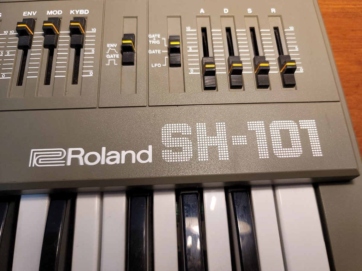 Roland ローランド アナログシンセサイザー SH-101 SYNTHESIZER