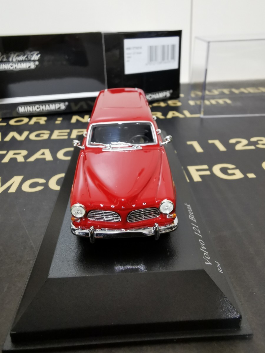 ボルボ　アマゾン　ブレイク　VOLVO　amazon 121Break Red　レア　ミニチャンプス 1/43 ミニチャンプス製　MINICHAMPS 未使用未展示品