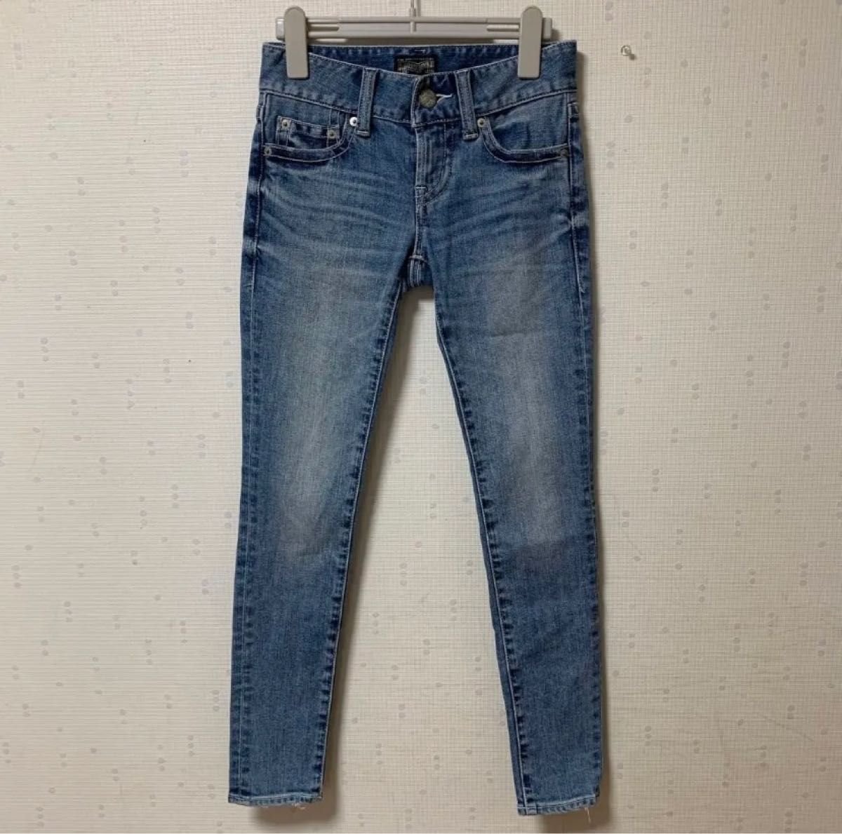 MOUSSY スキニー デニム (23) マウジー|Yahoo!フリマ(旧PayPay MOUSSY スキニー デニム (23) マウジー|Yahoo!フリマ(旧PayPay